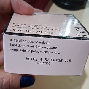 Mary Kay Mineral Powder Foundation - Beige 1.5